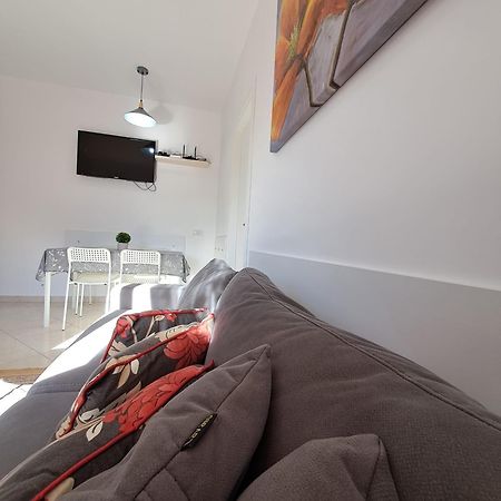Flowers & Green 2 Bedrooms Apartment & Box Garage Vlorë Esterno foto