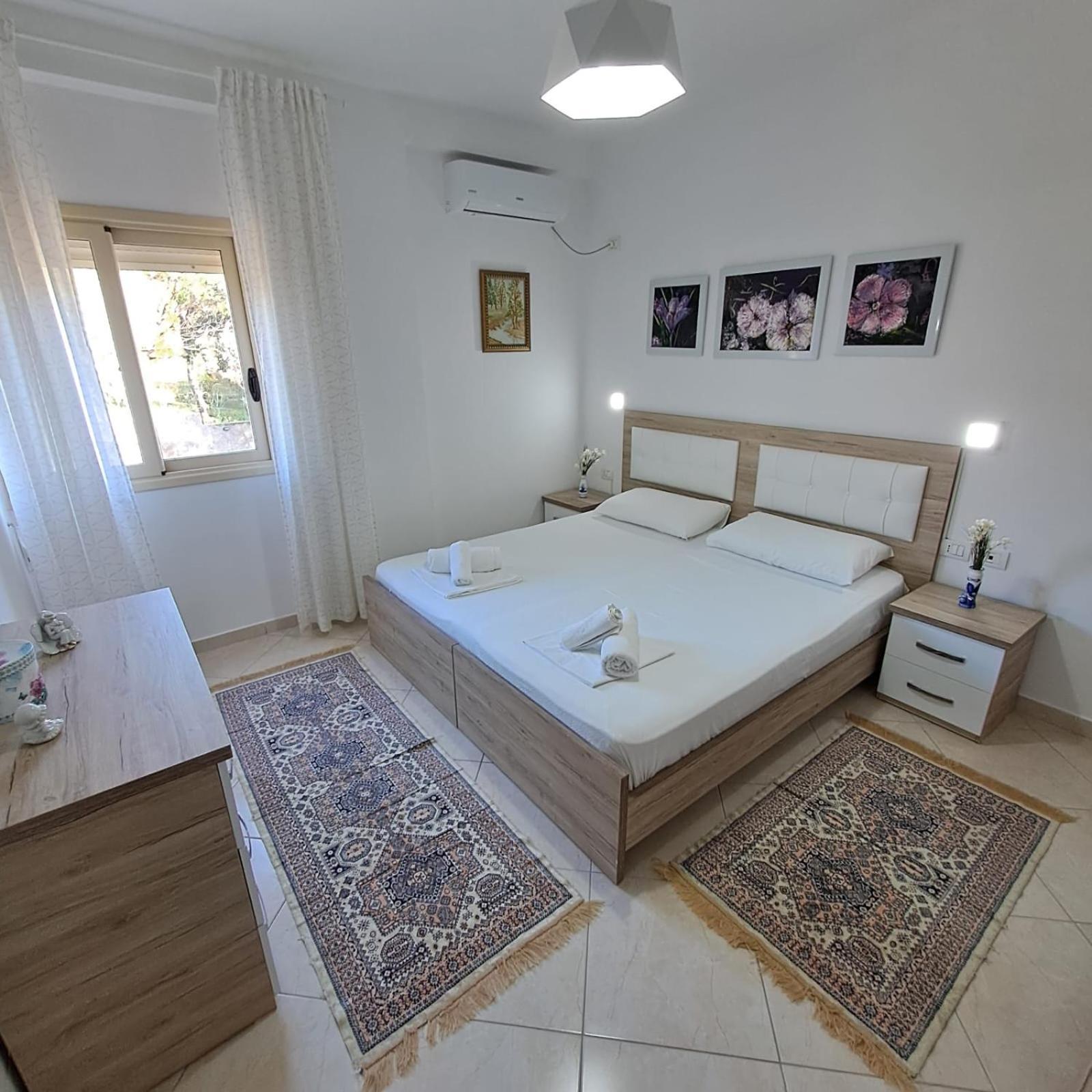 Flowers & Green 2 Bedrooms Apartment & Box Garage Vlorë Esterno foto