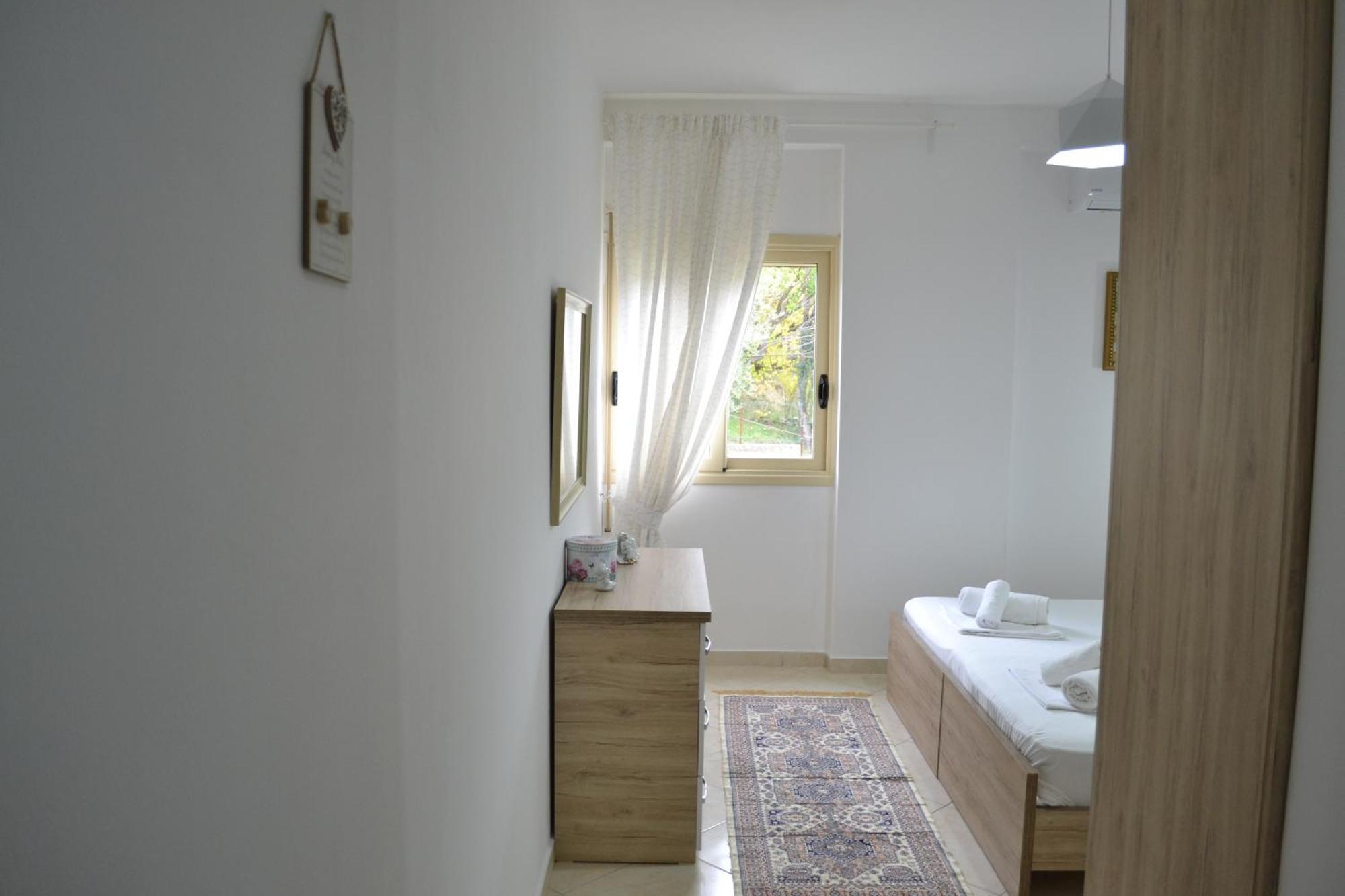 Flowers & Green 2 Bedrooms Apartment & Box Garage Vlorë Esterno foto